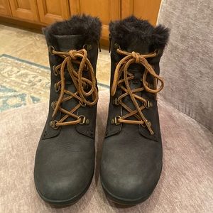 Sperry black ankle boots, size 8.